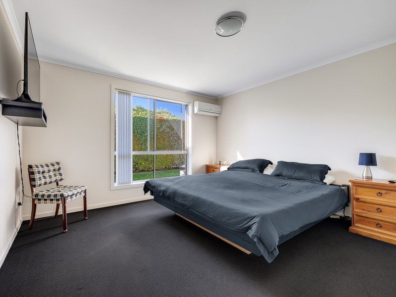 Photo - Unit 1/7 Doepel Place, St Helens TAS 7216 - Image 14