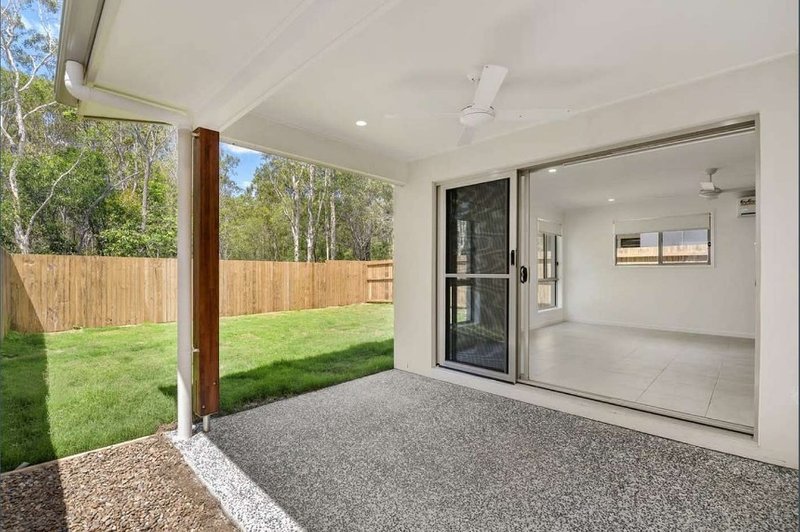 Photo - Unit 1/71 Jones Street, Rothwell QLD 4022 - Image 9
