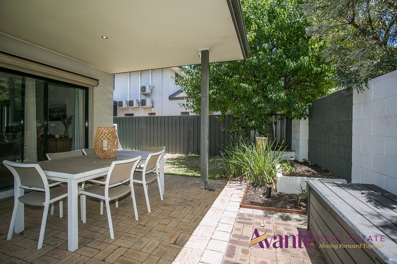 Photo - Unit 17/18 Deanmore Bend, Hammond Park WA 6164 - Image 20