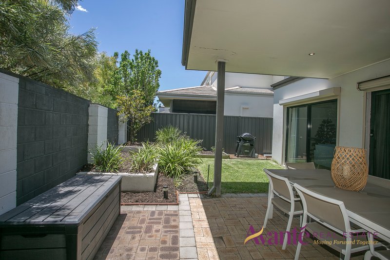 Photo - Unit 17/18 Deanmore Bend, Hammond Park WA 6164 - Image 22