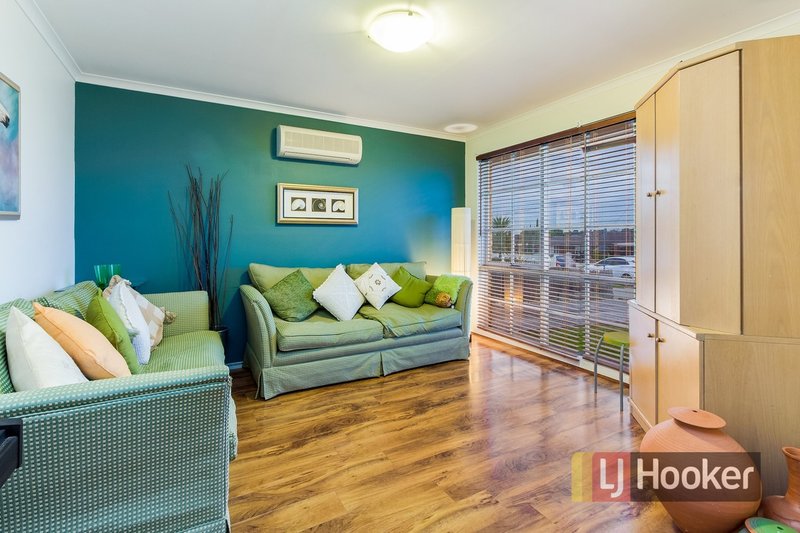 Photo - Unit 1/73 Warana Drive, Hampton Park VIC 3976 - Image 3