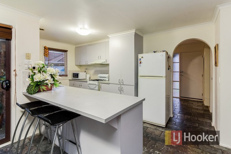 Photo - Unit 1/73 Warana Drive, Hampton Park VIC 3976 - Image 5