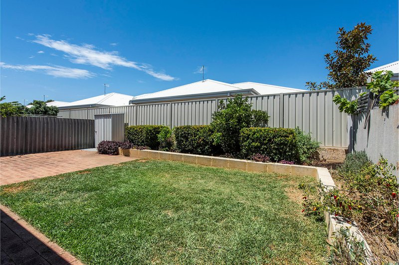 Unit 17/36 Ivanhoe Street, Bassendean WA 6054 Real Estate Industry