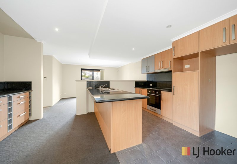 Photo - Unit 17/40 Hollins Bend, Madeley WA 6065 - Image 9