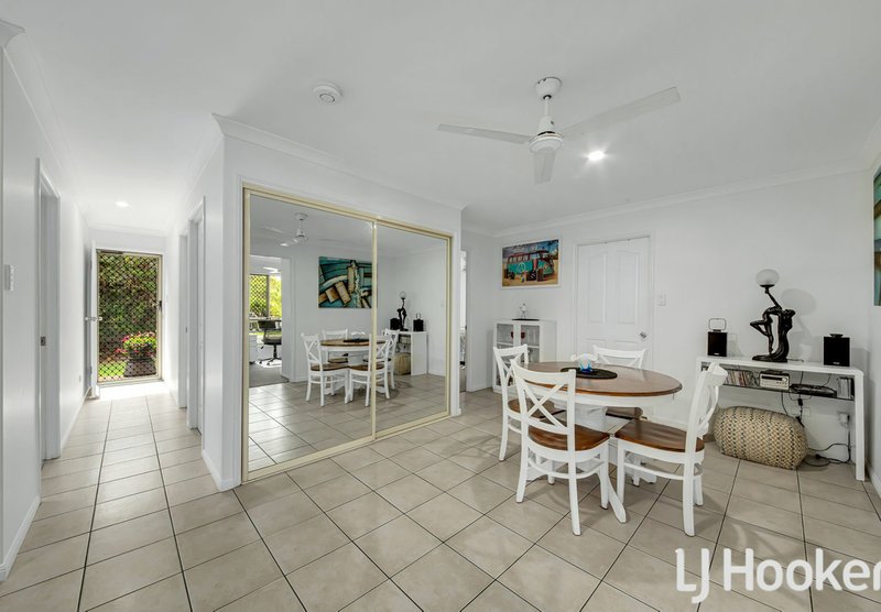 Photo - Unit 1/79 Col Brown Avenue, Clinton QLD 4680 - Image 5