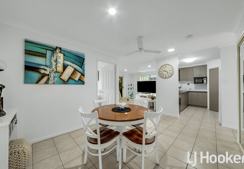 Photo - Unit 1/79 Col Brown Avenue, Clinton QLD 4680 - Image 6