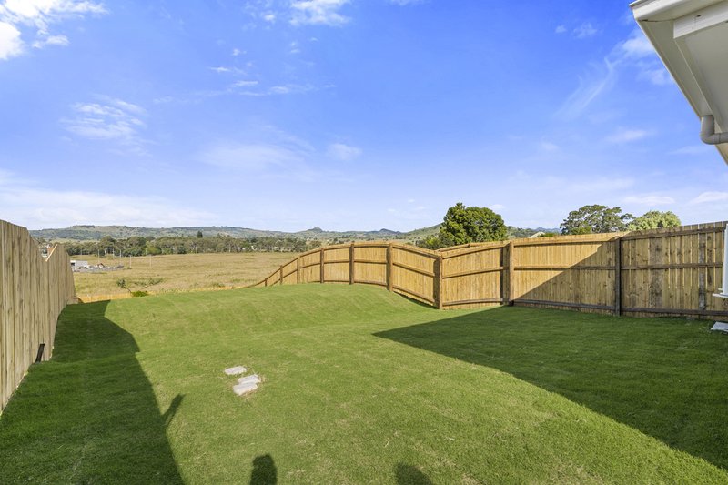 Photo - Unit 1/8 Corinne Place, Dugandan QLD 4310 - Image 8