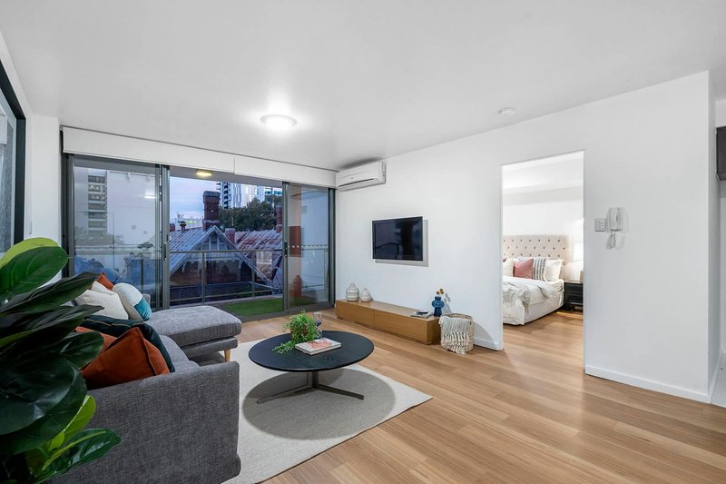 Photo - Unit 18/118 Adelaide Terrace, East Perth WA 6004 - Image 3