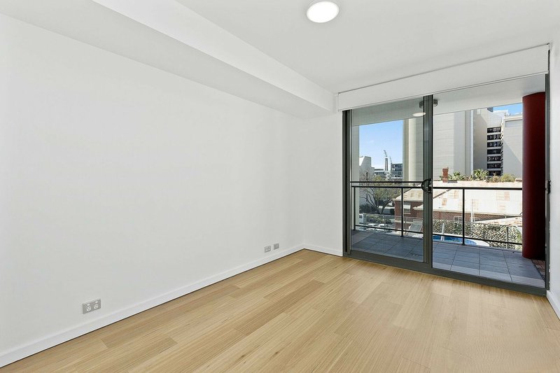 Photo - Unit 18/118 Adelaide Terrace, East Perth WA 6004 - Image 21