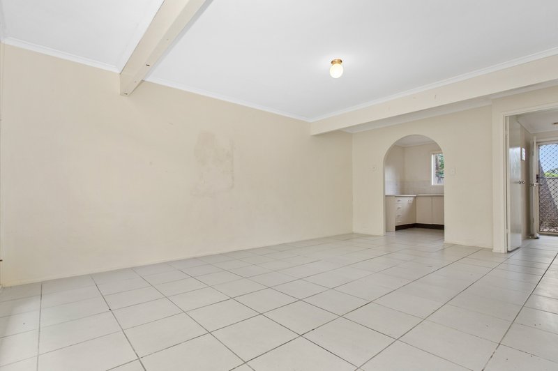 Photo - Unit 18/42 Monash Rd , Loganlea QLD 4131 - Image 3