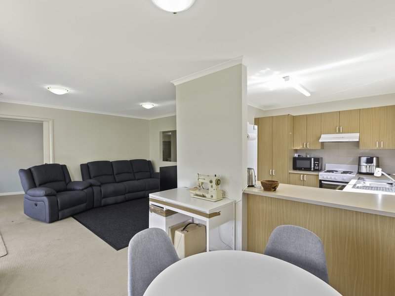 Photo - Unit 18/43 Sapphire Coast Drive, Merimbula NSW 2548 - Image 8