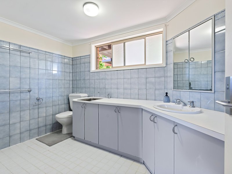 Photo - Unit 18/43 Sapphire Coast Drive, Merimbula NSW 2548 - Image 15