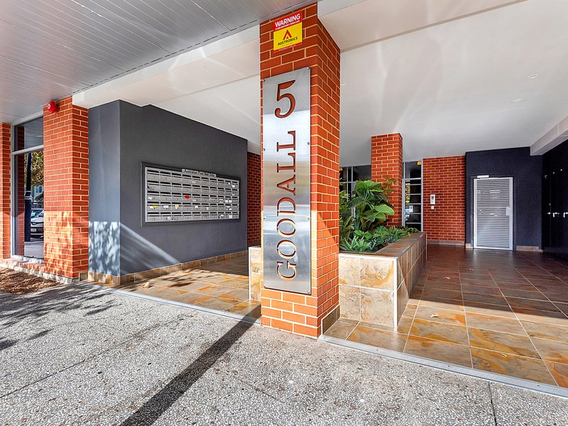 Photo - Unit 18/5 - 19 Goodall Parade, Mawson Lakes SA 5095 - Image 2