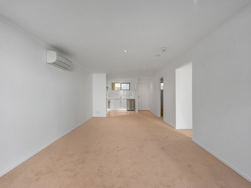 Photo - Unit 18/5 - 19 Goodall Parade, Mawson Lakes SA 5095 - Image 9