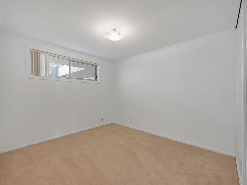 Photo - Unit 18/5 - 19 Goodall Parade, Mawson Lakes SA 5095 - Image 11