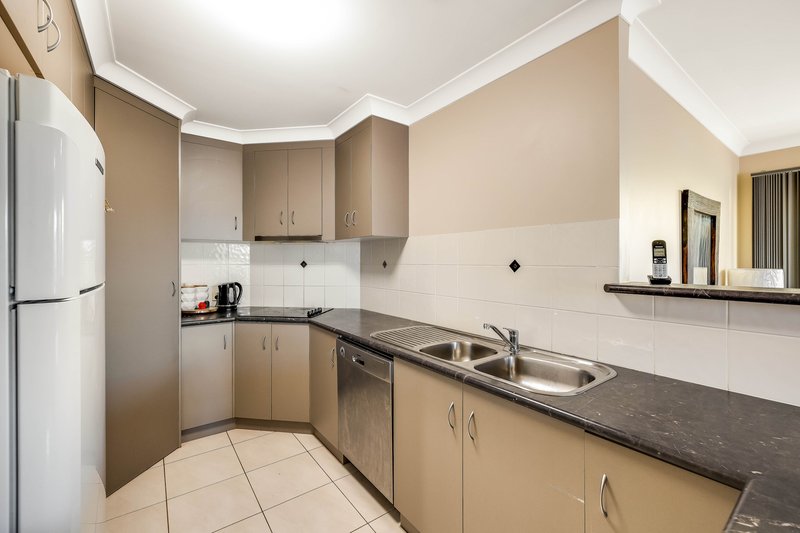 Photo - Unit 1/87 Kearney Street, Kearneys Spring QLD 4350 - Image 4