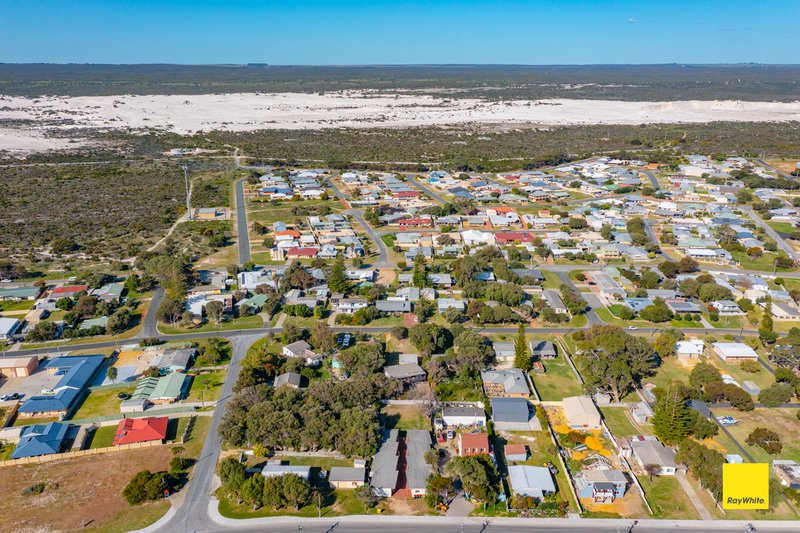 Photo - Unit 1/89 Gingin Road, Lancelin WA 6044 - Image 13