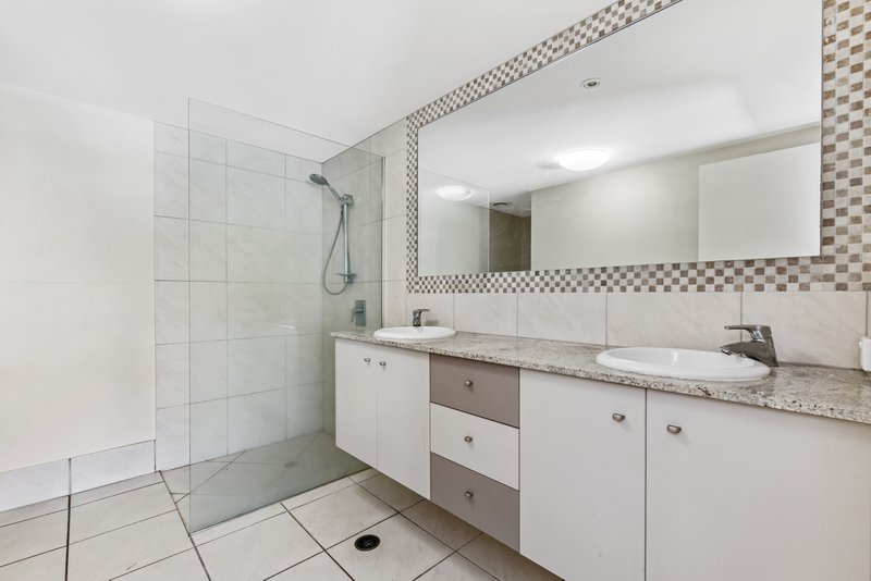 Photo - Unit 19/1 Grenada Way, Kawana Island QLD 4575 - Image 6