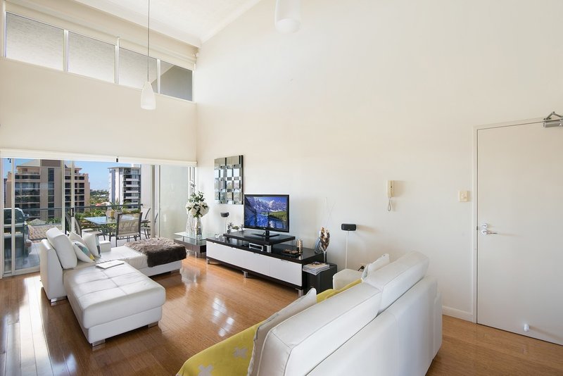 Photo - Unit 19/19 Thorn Street, Kangaroo Point QLD 4169 - Image 2