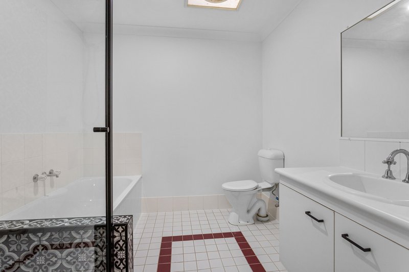 Photo - Unit 19/34 Thornton St , Raceview QLD 4305 - Image 7