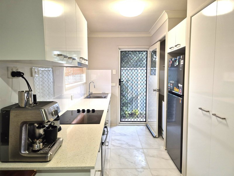 Photo - Unit 1/95 Kate Street, Woody Point QLD 4019 - Image 2