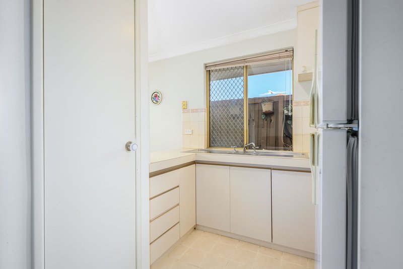 Photo - Unit 1/96 Simpson Avenue, Rockingham WA 6168 - Image 8