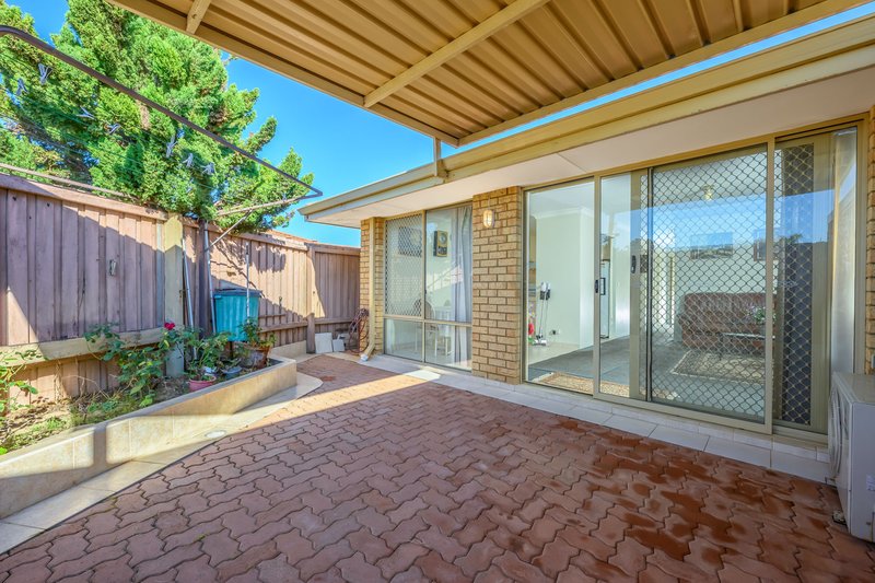 Photo - Unit 1/96 Simpson Avenue, Rockingham WA 6168 - Image 13