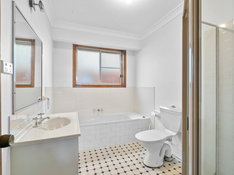 Photo - Unit 1/96 Waterman Street, Old Bar NSW 2430 - Image 4