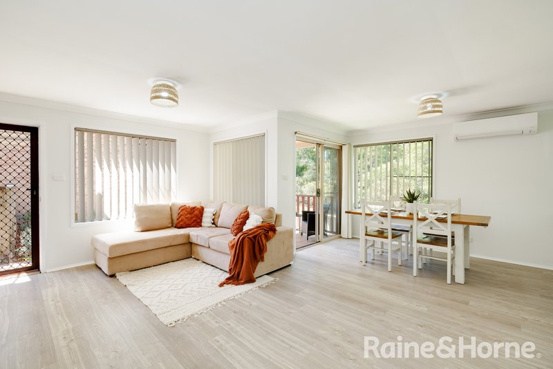 Photo - Unit 1/97 Decora Crescent, Warabrook NSW 2304 - Image 4