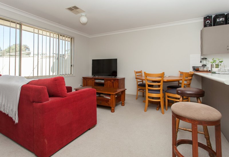 Photo - Unit 1/98 Main Rd , Heddon Greta NSW 2321 - Image 4