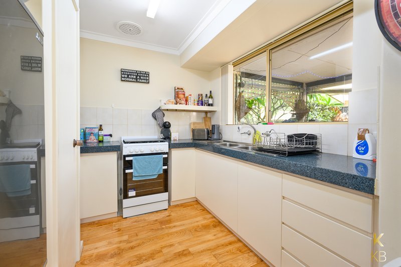 Photo - Unit 1/99 Simpson Ave , Rockingham WA 6168 - Image 3