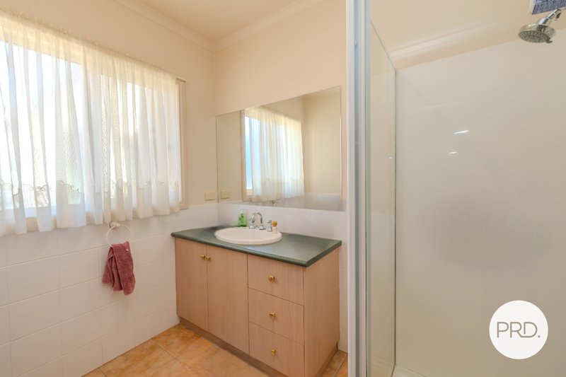 Photo - Unit 2, 125 Commercial Street, Merbein VIC 3505 - Image 9