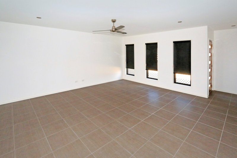 Photo - Unit 2 / 18 Bruce Hiskins Court, Norman Gardens QLD 4701 - Image 4