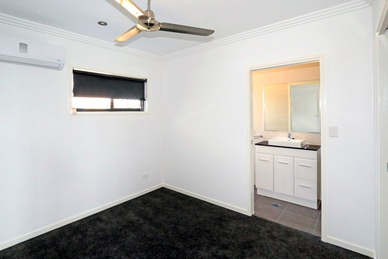 Photo - Unit 2 / 18 Bruce Hiskins Court, Norman Gardens QLD 4701 - Image 5