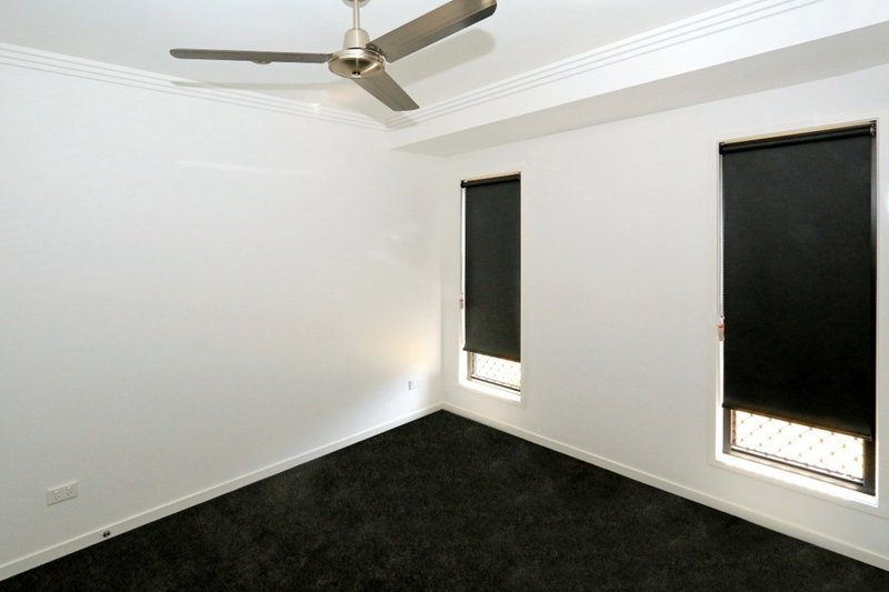 Photo - Unit 2 / 18 Bruce Hiskins Court, Norman Gardens QLD 4701 - Image 8