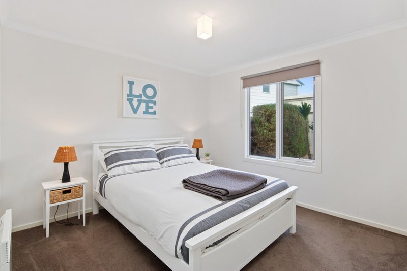 Photo - Unit 2, 72 The Esplanade, Sunderland Bay VIC 3922 - Image 11