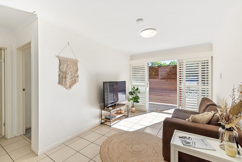 Photo - Unit 2 78 Hilton Terrace, Noosaville QLD 4566 - Image 4