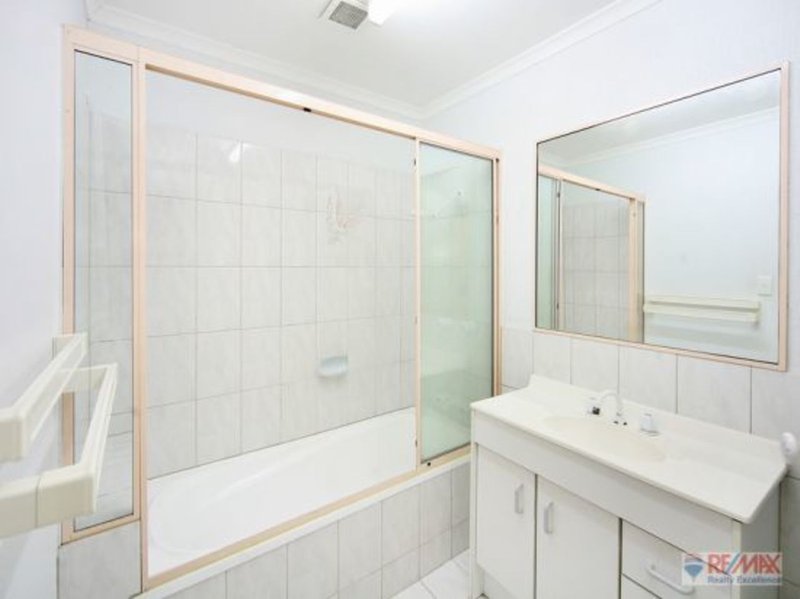 Photo - Unit 2 8 Ballinger Court, Buderim QLD 4556 - Image 7