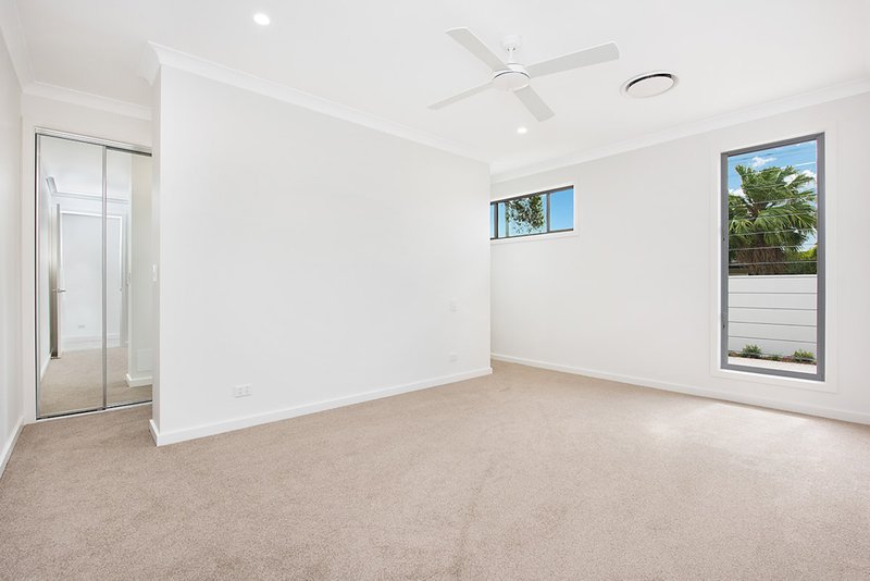 Photo - Unit 2 Cnr Ferguson Avenue & Bretz Street, Buderim QLD 4556 - Image 6