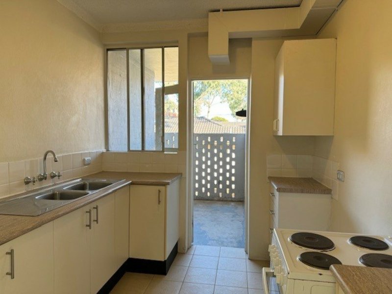Photo - Unit 20/65 Park Avenue, Kingswood NSW 2747 - Image 2