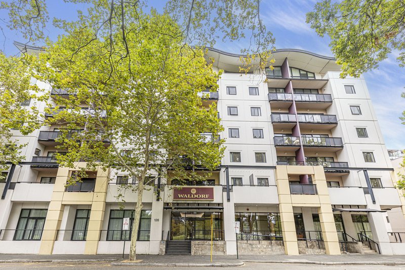 Photo - Unit 209/126 Mounts Bay Road, Perth WA 6000 - Image 6
