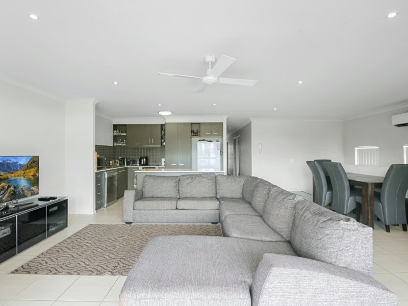 Photo - Unit 2/1 Alvey Court, Mudgeeraba QLD 4213 - Image 5