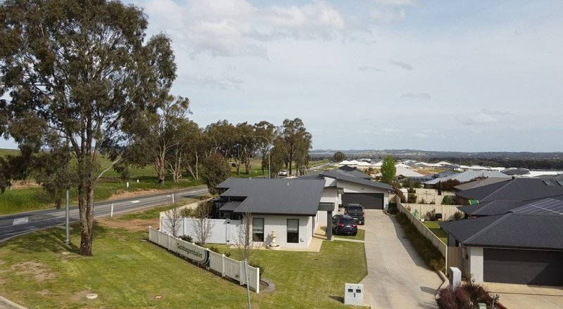 Unit 2/1 Cootamundra Boulevard, Gobbagombalin NSW 2650