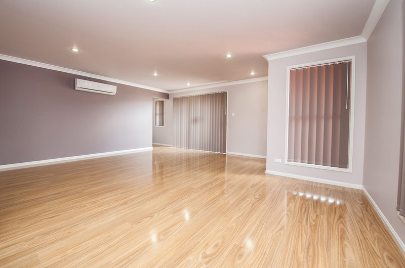 Photo - Unit 2/10 Kirklees Street, Newtown QLD 4350 - Image 2