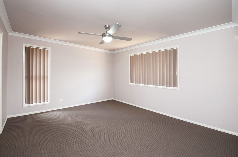 Photo - Unit 2/10 Kirklees Street, Newtown QLD 4350 - Image 5