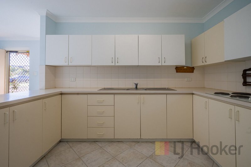 Photo - Unit 2/10 Mardo Avenue, Australind WA 6233 - Image 5