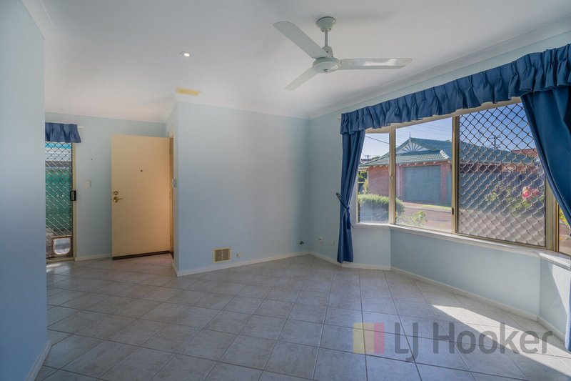 Photo - Unit 2/10 Mardo Avenue, Australind WA 6233 - Image 7