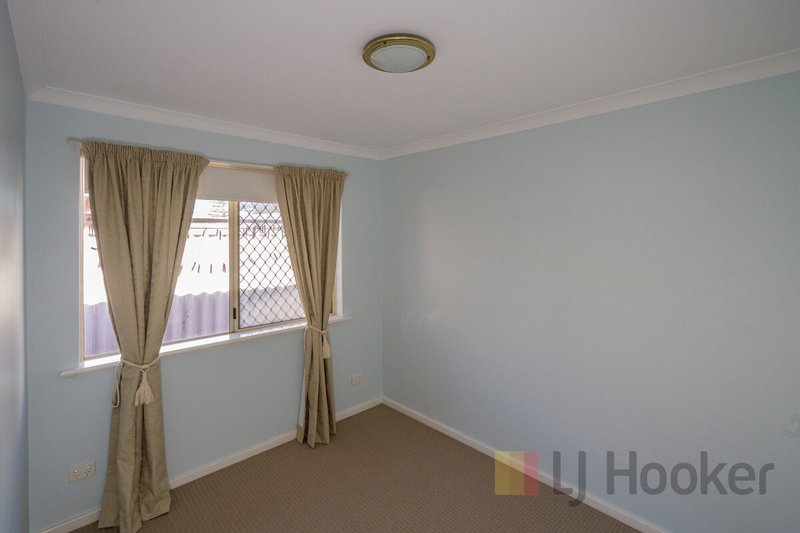 Photo - Unit 2/10 Mardo Avenue, Australind WA 6233 - Image 13