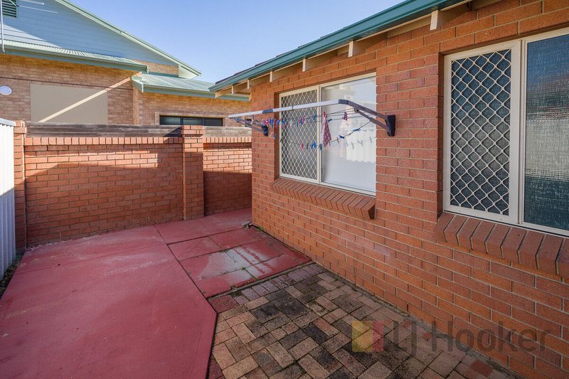 Photo - Unit 2/10 Mardo Avenue, Australind WA 6233 - Image 21