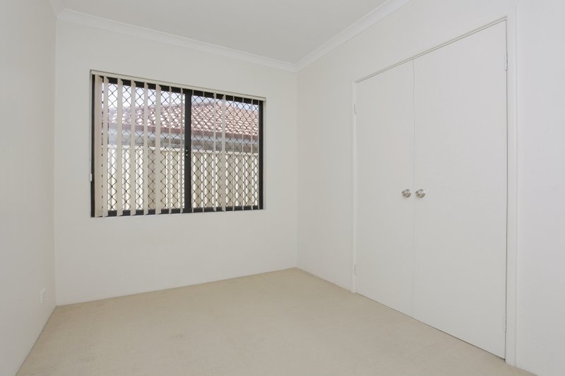 Photo - Unit 2/104 Station Street, East Cannington WA 6107 - Image 6